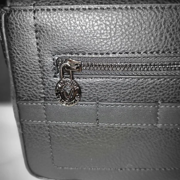 Valentino Orlandi Sleek Black Crossbody Bag - Picture 3 of 9